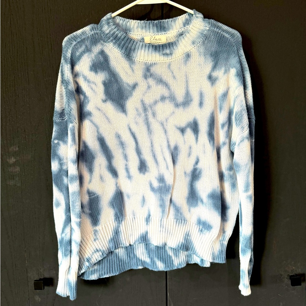 Elan blue/white tie dye sweater - size M
